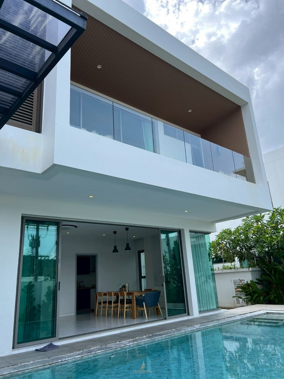 WhatsApp Image 2025-09-12 at 09.33.03_5f951fab