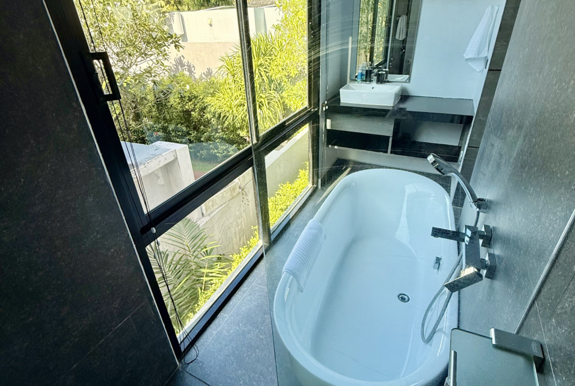 🌿 THE MODERN ZEN SANCTUARY | WALLAYA VILLAS