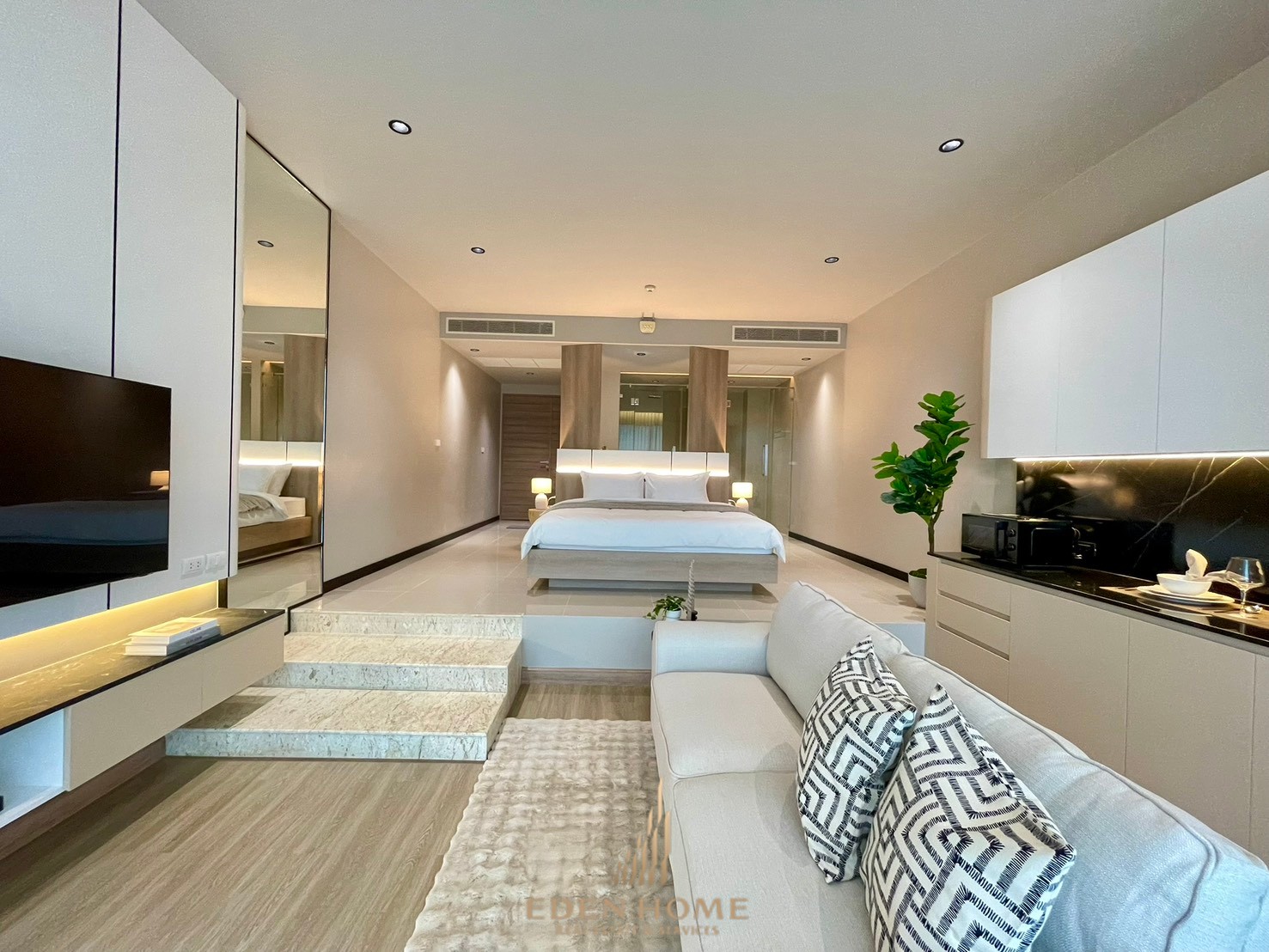 🌊 THE ARK KARON | EXCLUSIVE POOL ACCESS RESIDENCE