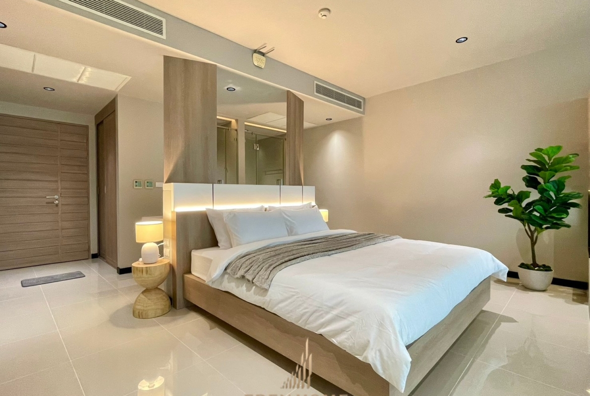 🌊 THE ARK KARON | EXCLUSIVE POOL ACCESS RESIDENCE